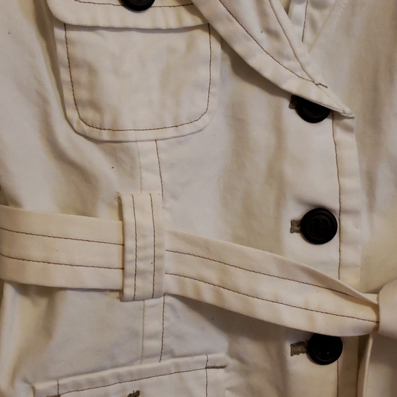 Off white jacket - Picture 2 of 4